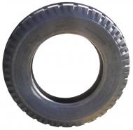 TIRE - 7.50 X 18, 6 PLY  7.50 X 18, 6 PLY  SAYS "OLD STYLE" RIGHT IN THE TIRE  HAS THE OLD STYLE TREAD AND IT IS A TRIPLE RIB TREAD  International Applications: IH MODELS